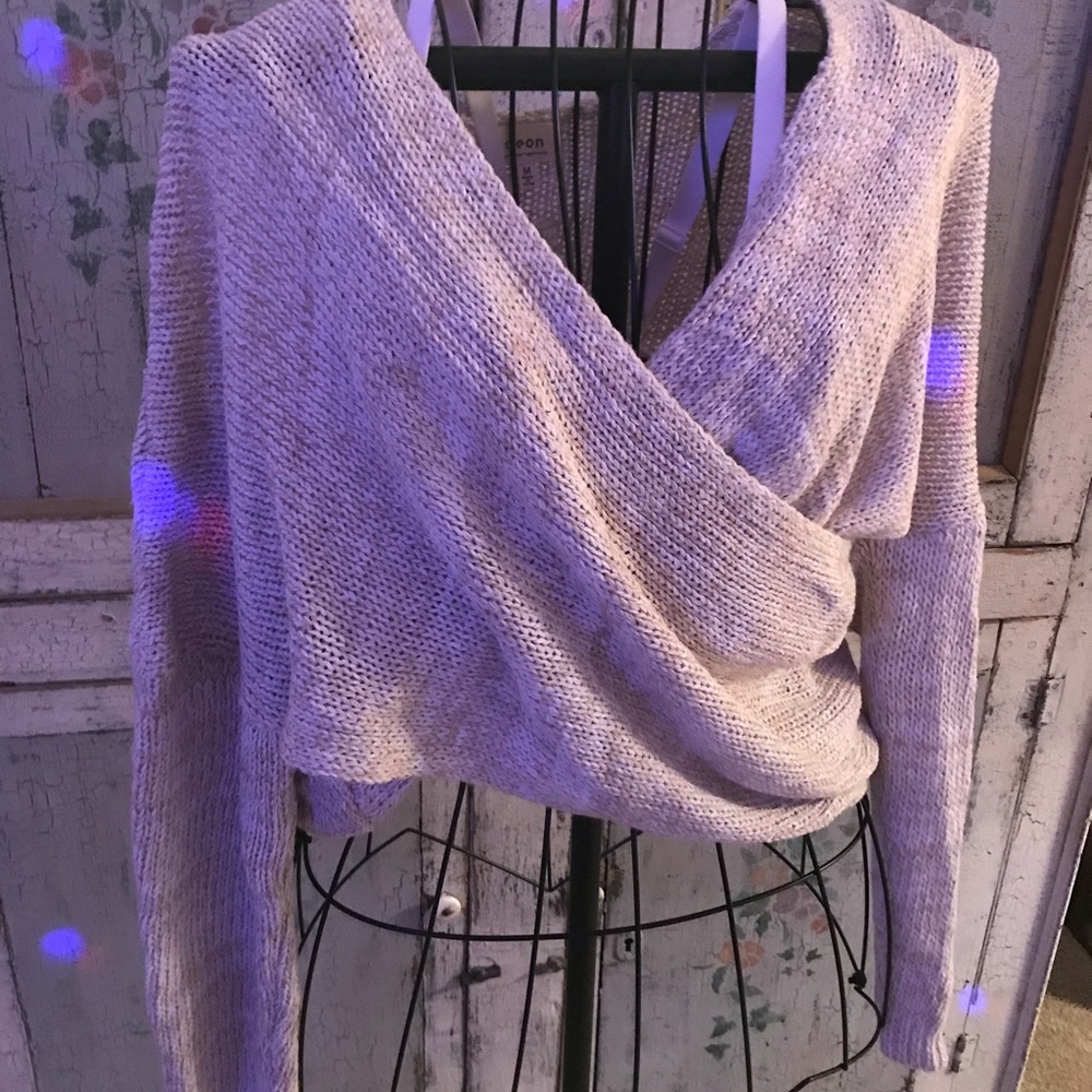 SEXY WRAP SWEATER! 🦄🦄🦄🦄🦄🦄 - Picture 3 of 7